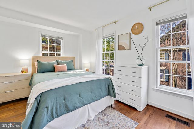 $575,000 | 665 South Columbus Street, Alexandria, VA 22314