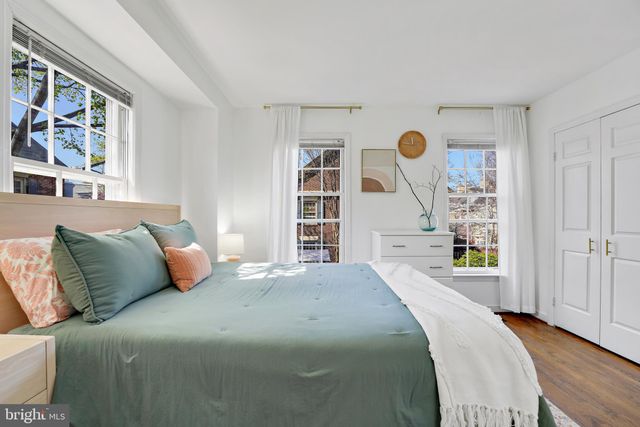 $575,000 | 665 South Columbus Street, Alexandria, VA 22314