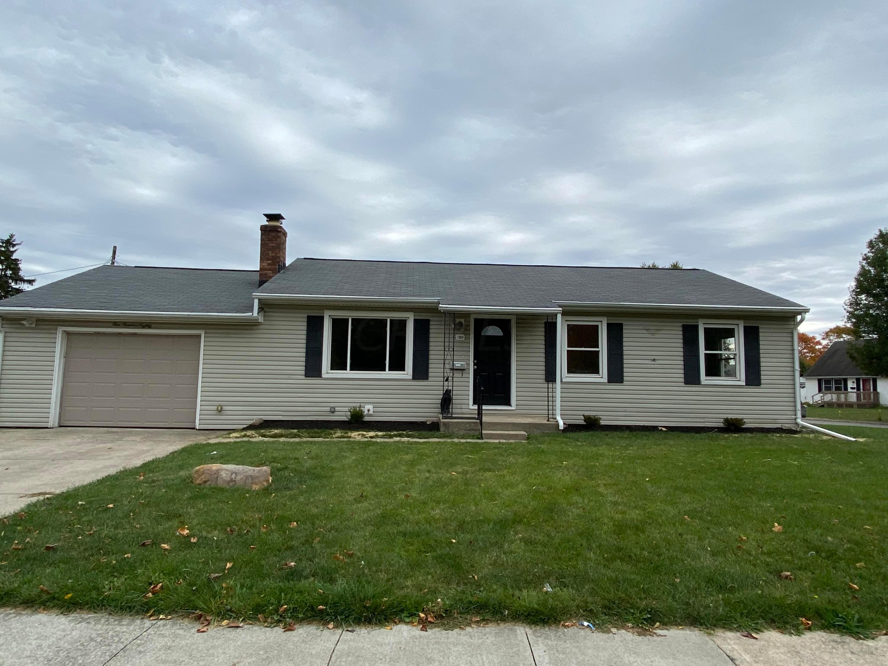 180 Topsfield Road Columbus, OH 43228 - Photo 1 of 32 Gallery Image 1