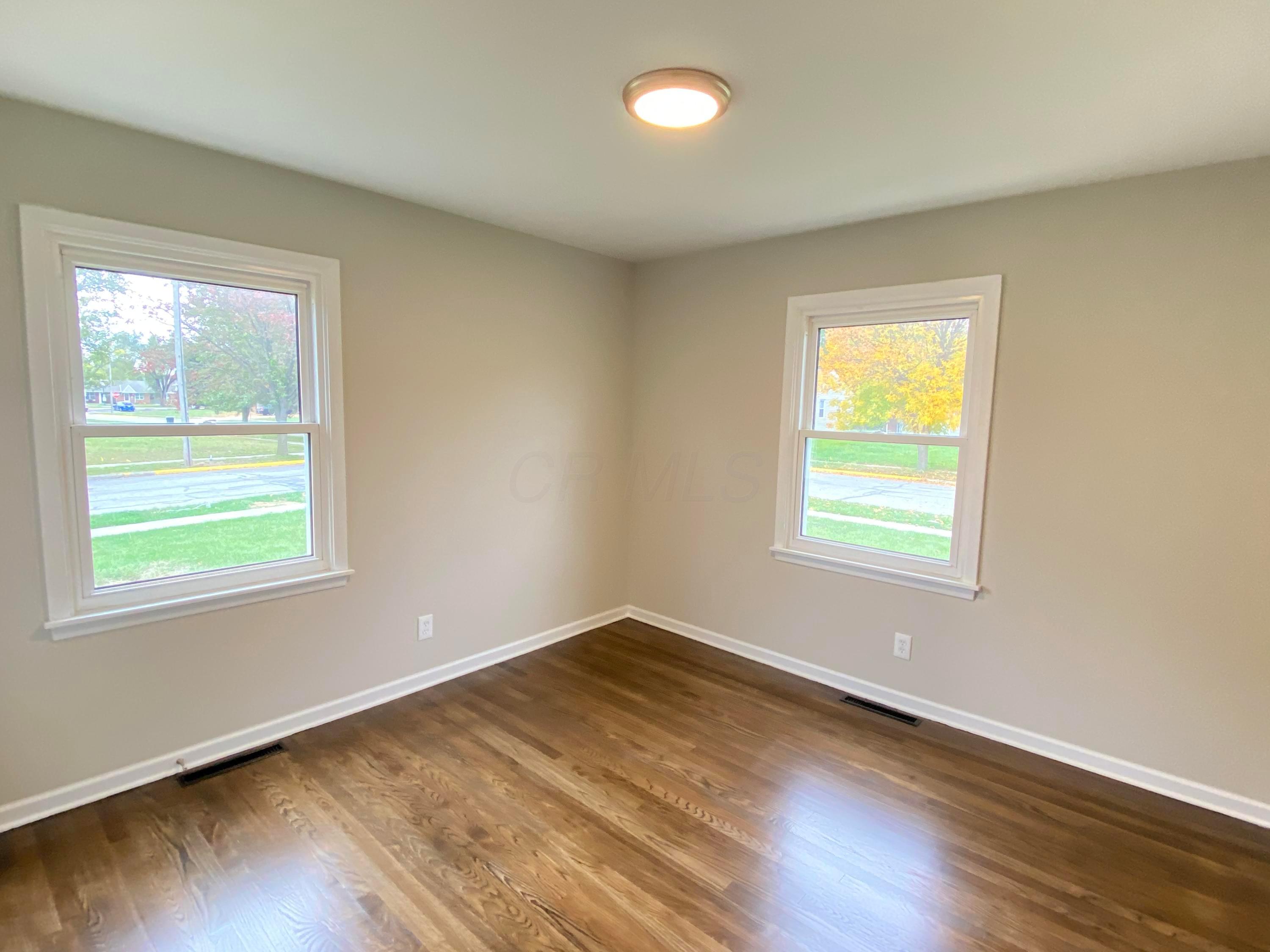 180 Topsfield Road Columbus, OH 43228 - Photo 20 of 32 Gallery Image 20