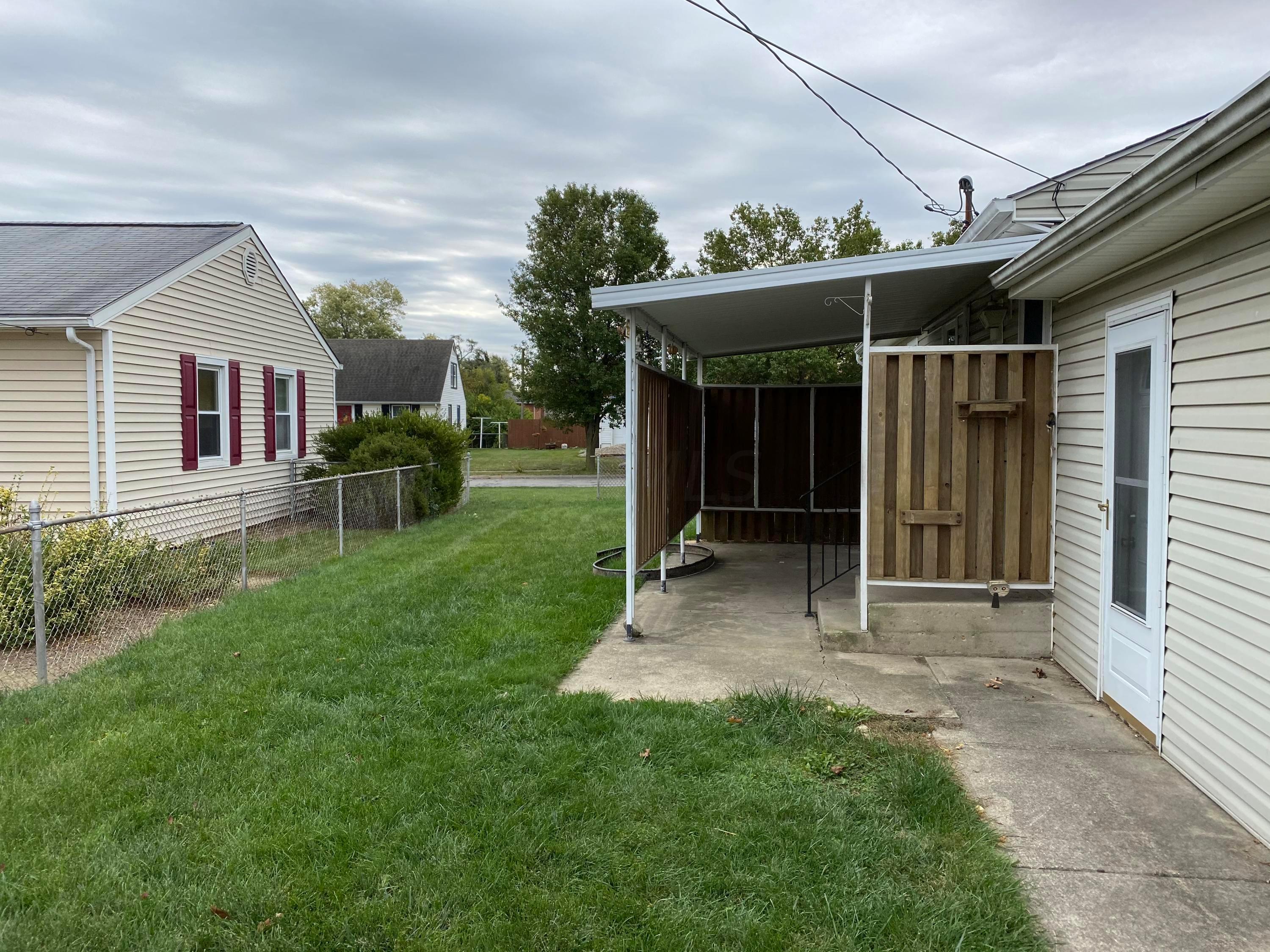 180 Topsfield Road Columbus, OH 43228 - Photo 31 of 32 Gallery Image 31