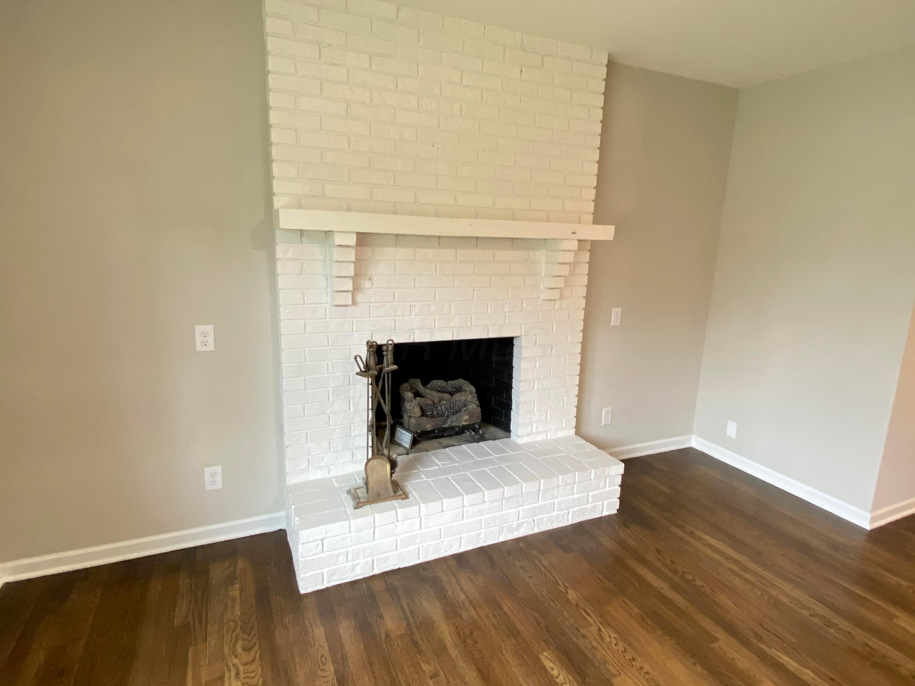 180 Topsfield Road Columbus, OH 43228 - Photo 5 of 32 Gallery Image 5