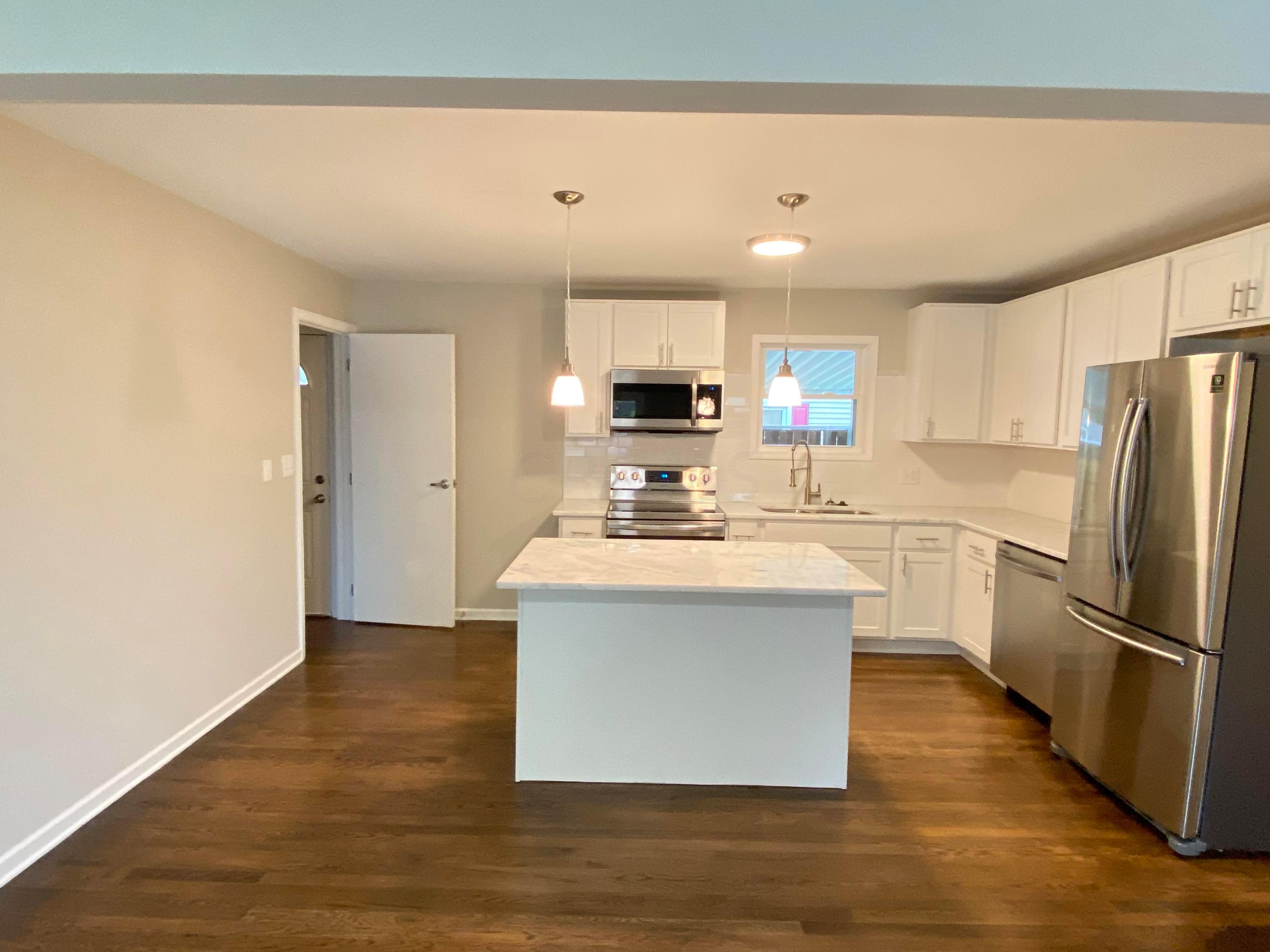180 Topsfield Road Columbus, OH 43228 - Photo 6 of 32 Gallery Image 6