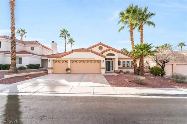$2,400 | 17 Sandwedge Drive, Henderson, NV 89074
