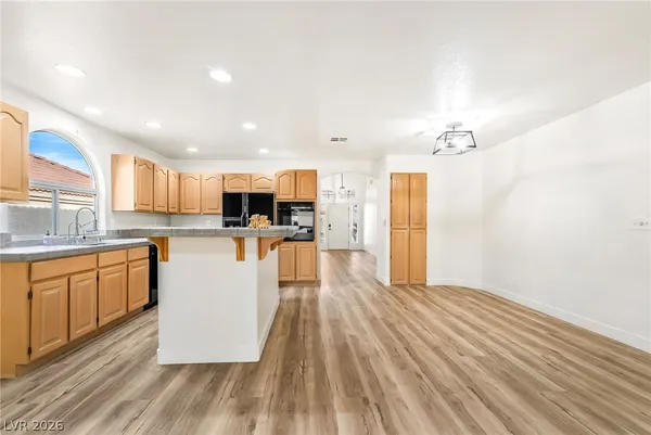 $2,400 | 17 Sandwedge Drive, Henderson, NV 89074