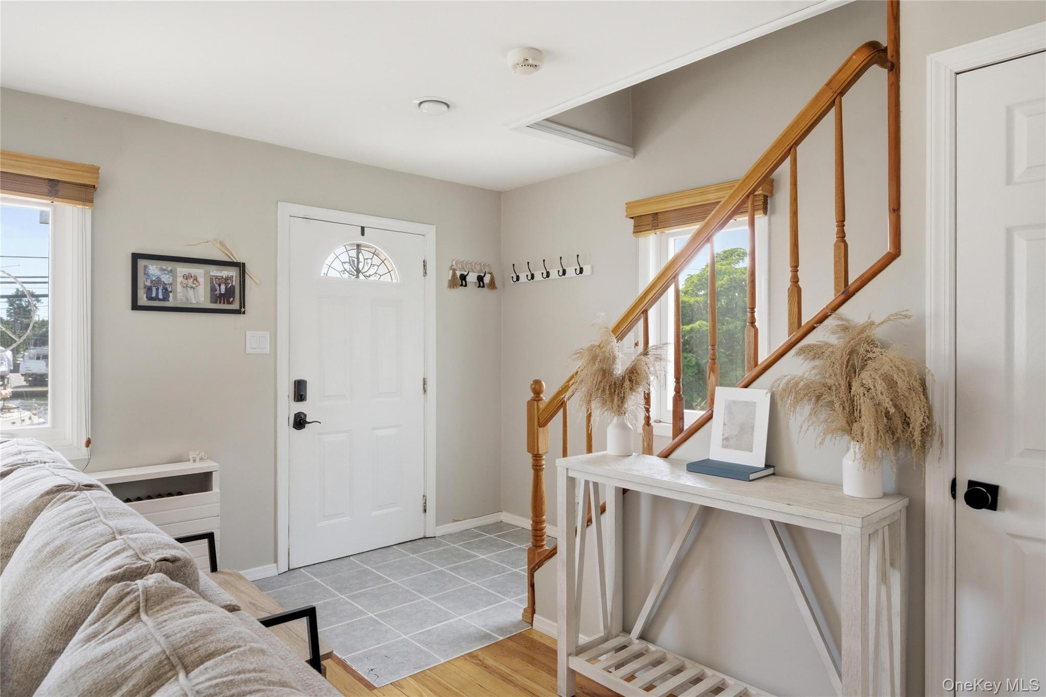107 East Shore Road Lindenhurst, NY 11757 - Photo 25 of 36