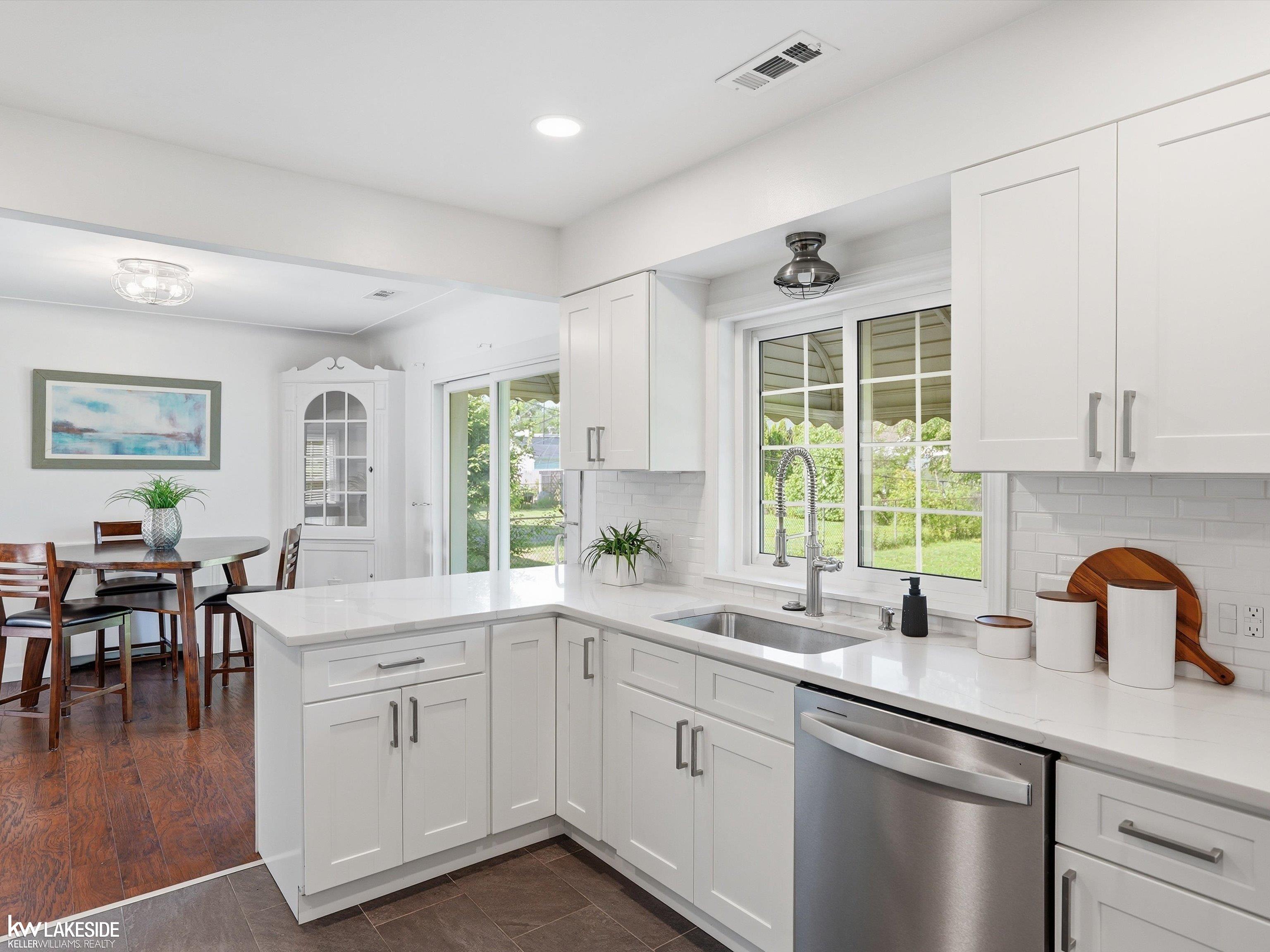 131 North Campbell Road Royal Oak, MI 48067 - Photo 10 of 30