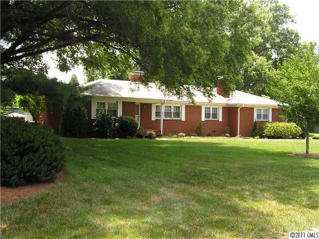 8630 Ira Flowe Road Charlotte, NC 28227 - Photo 1 of 16 Gallery Image 1