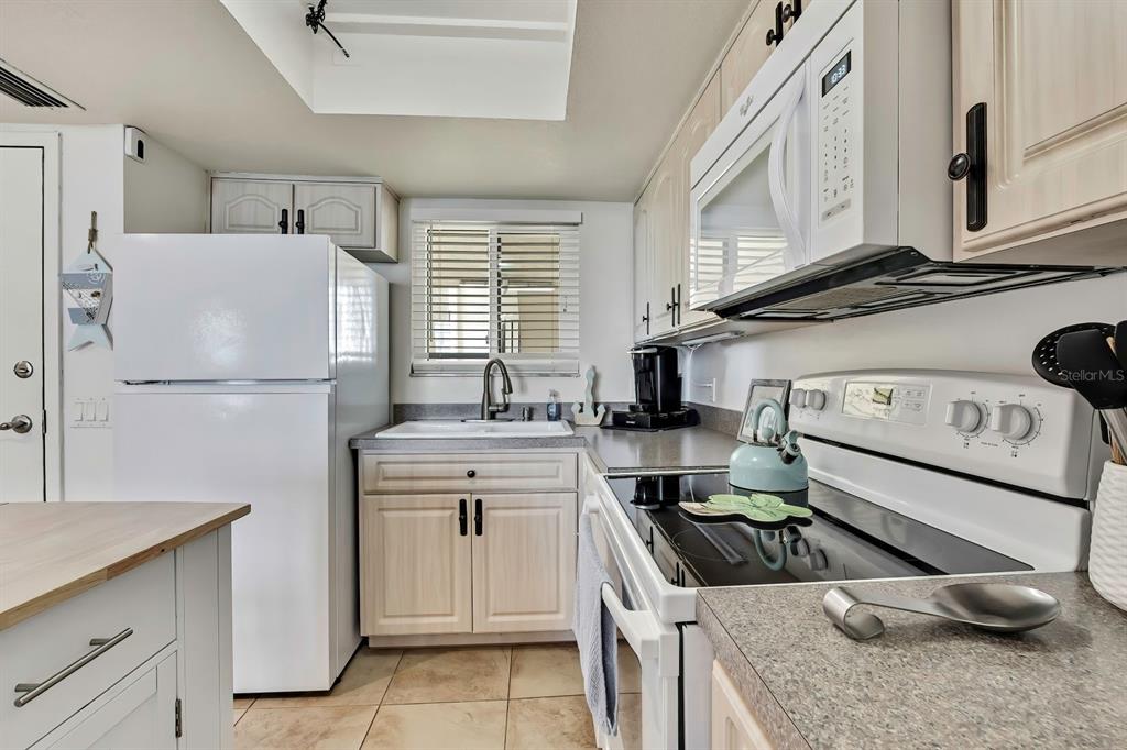 6009 Sea Ranch Drive, Unit 414 Hudson, FL 34667 - Photo 23 of 34