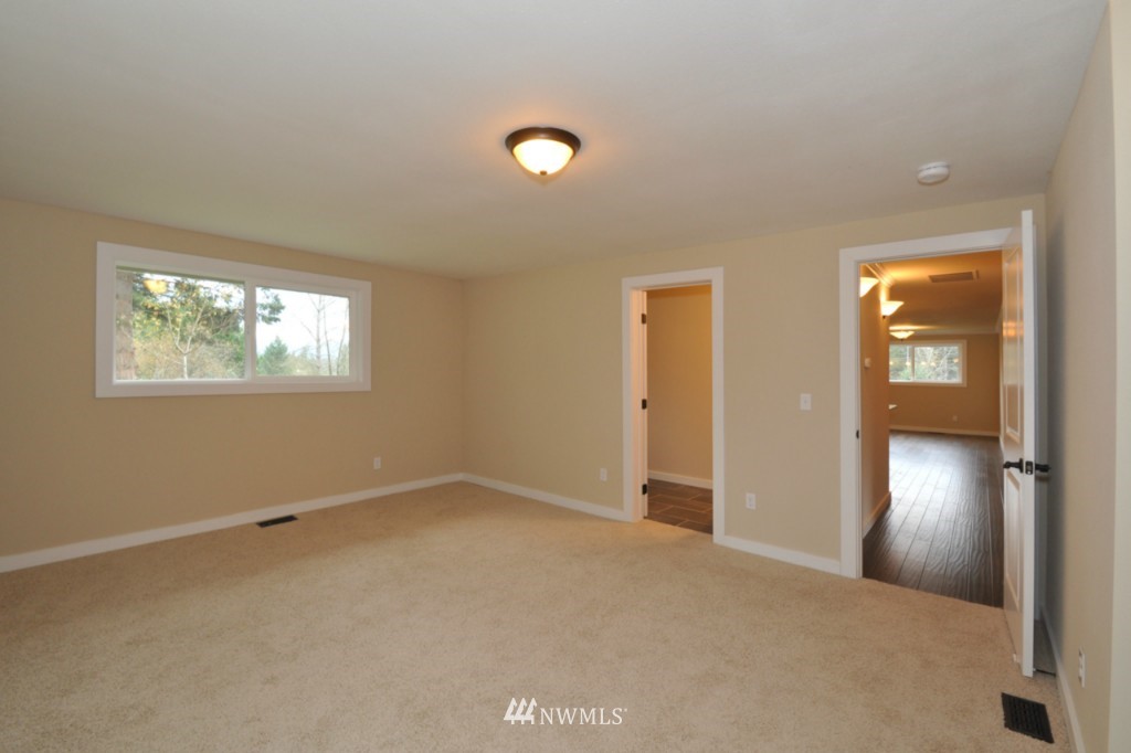 27611 Webster Road East Graham, WA 98338 - Photo 12 of 25