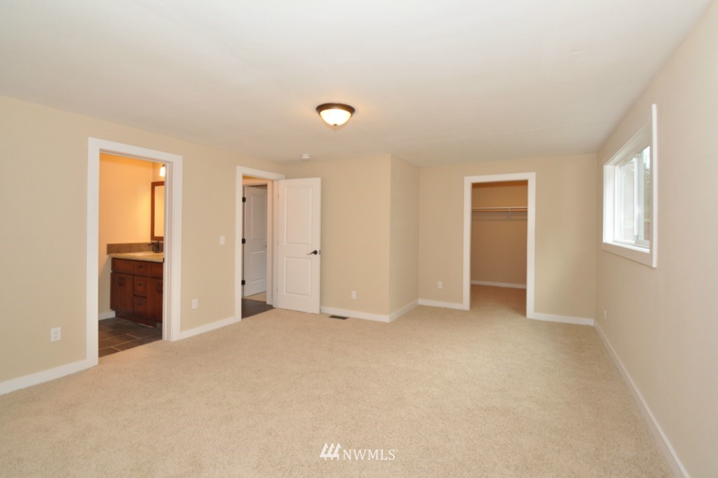 27611 Webster Road East Graham, WA 98338 - Photo 14 of 25