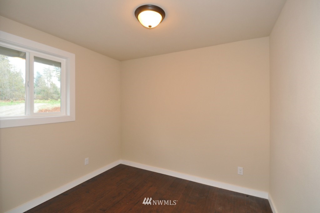 27611 Webster Road East Graham, WA 98338 - Photo 19 of 25