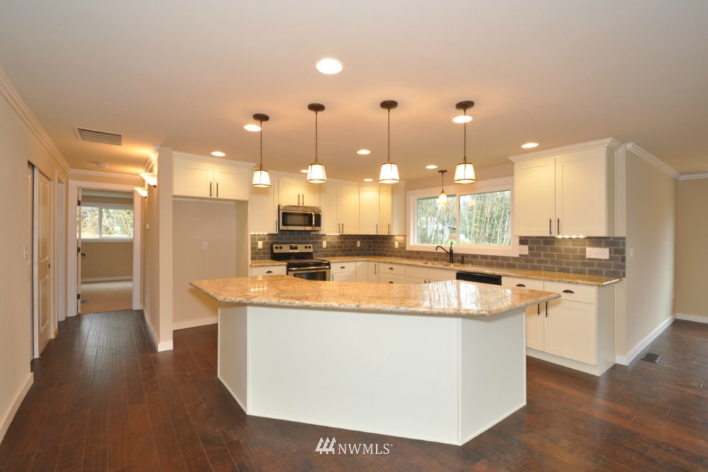 27611 Webster Road East Graham, WA 98338 - Photo 5 of 25