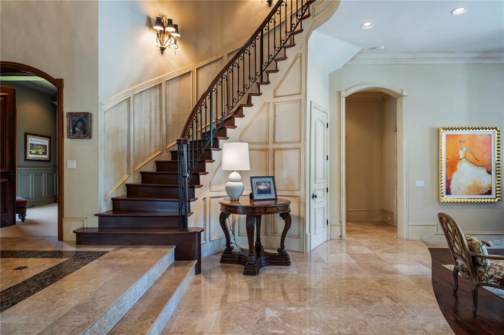 9121 Tibet Pointe Circle Windermere, FL 34786 - Photo 16 of 100 a view of entryway and hall with dining room