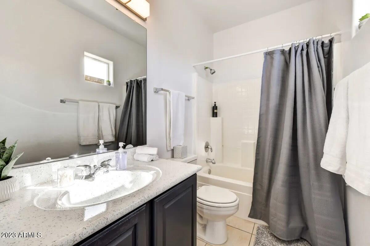 153 North Greenwood Mesa, AZ 85207 - Photo 21 of 27 153 N Greenwood 3rd bathroom