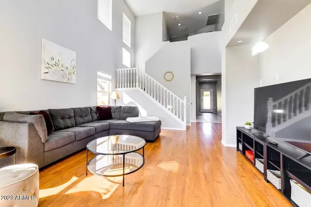 $3,200 | 153 North Greenwood, Mesa, AZ 85207