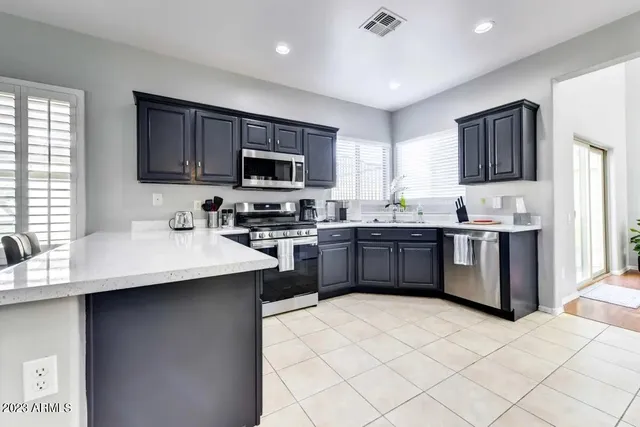 $3,200 | 153 North Greenwood, Mesa, AZ 85207