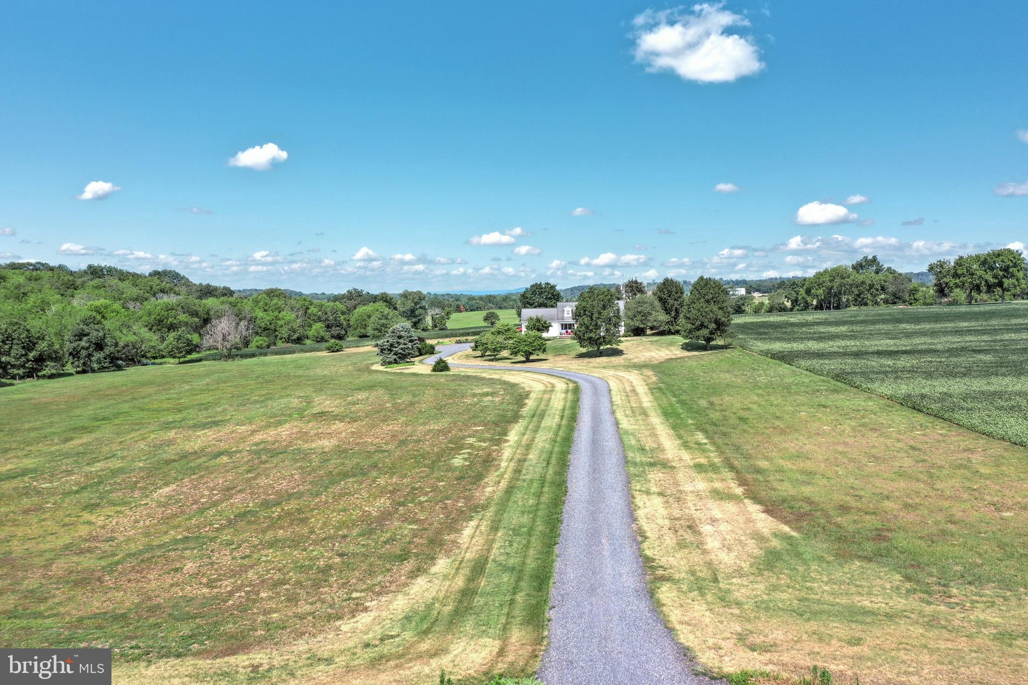 275 Schriver Road Gettysburg, PA 17325 - Photo 4 of 47