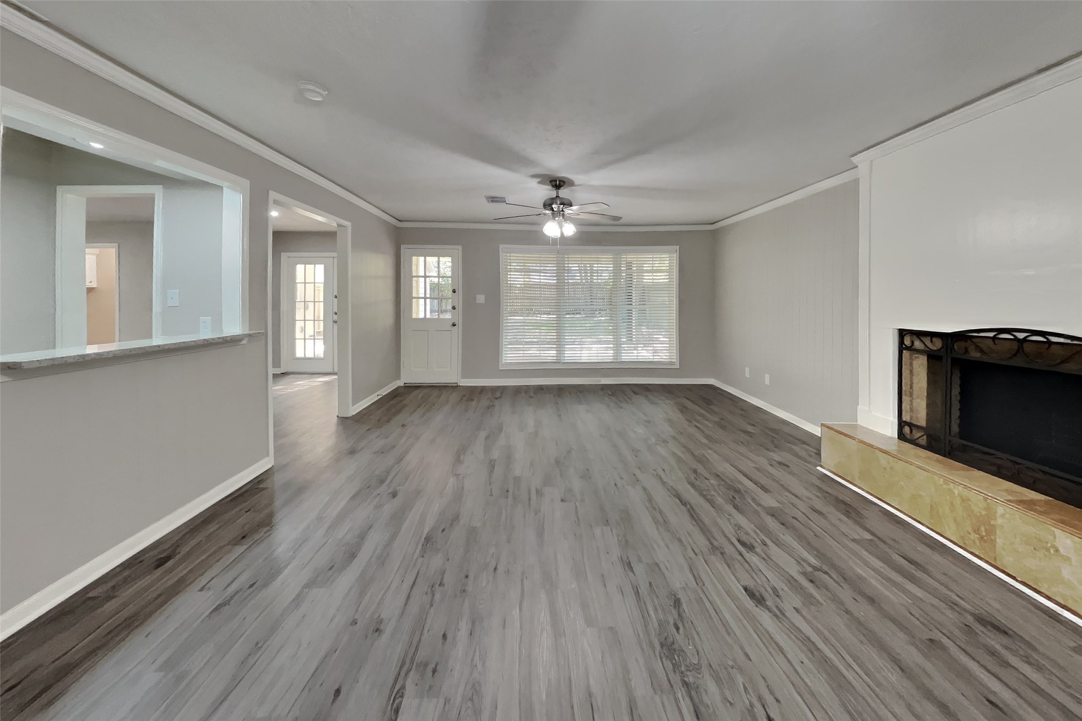 505 South Rivershire Drive Conroe, TX 77304 - Photo 2 of 23 Gallery Image 2