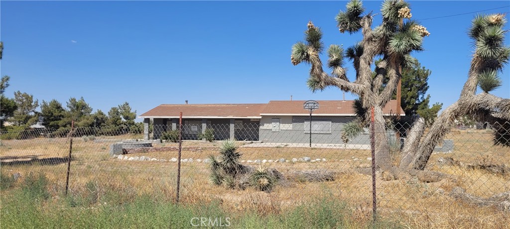 10175 Wilson Ranch Road Phelan, CA 92371 - Photo 3 of 5