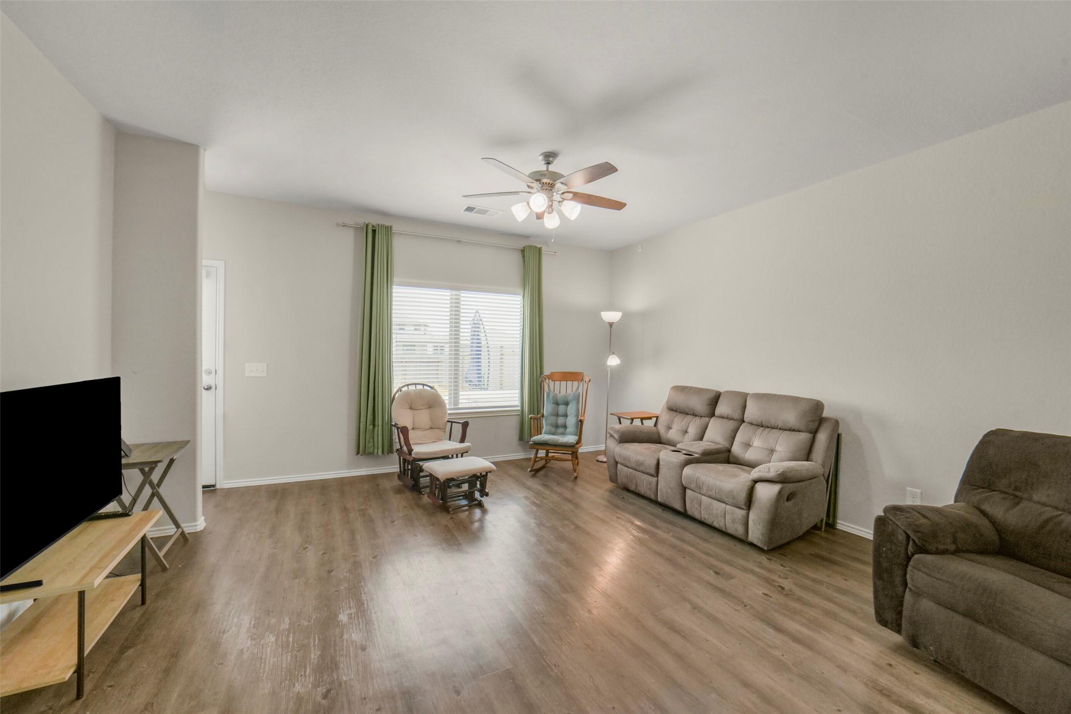 21610 Desert Lilly Road Waller, TX 77484 - Photo 6 of 36