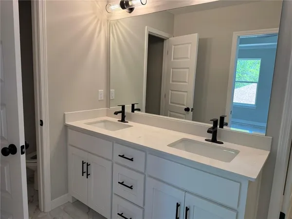 $365,000 | 21608 South Clairmont Street, Peculiar, MO 64078