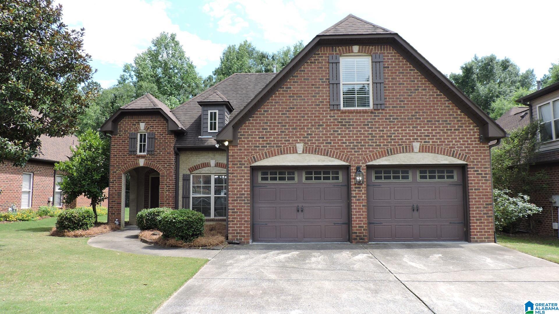 425 Ballantrae Road Pelham, AL 35124 - Photo 2 of 26