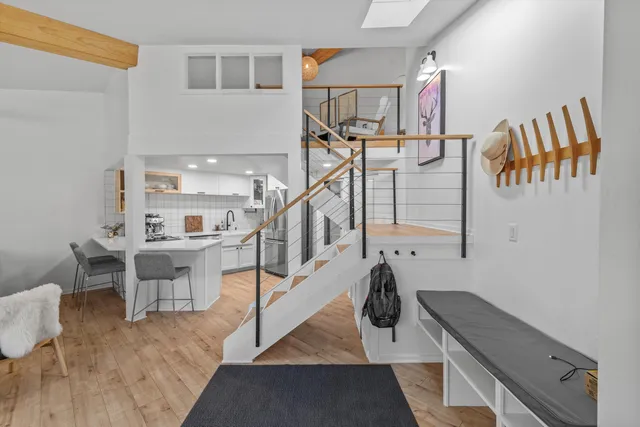 $489,000 | 701 Country Club Drive, Unit E, Fontana, WI 53125