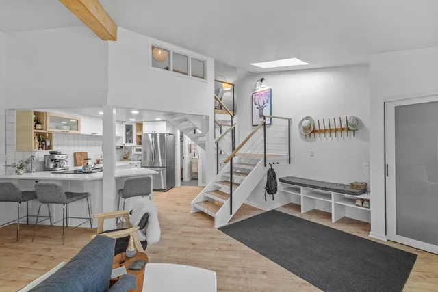 $489,000 | 701 Country Club Drive, Unit E, Fontana, WI 53125