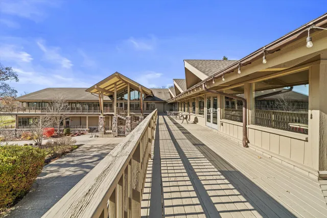 $489,000 | 701 Country Club Drive, Unit E, Fontana, WI 53125