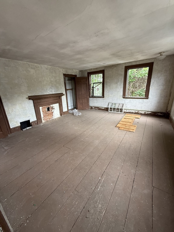 791 Main Street Ashby, MA 01431 - Photo 5 of 9
