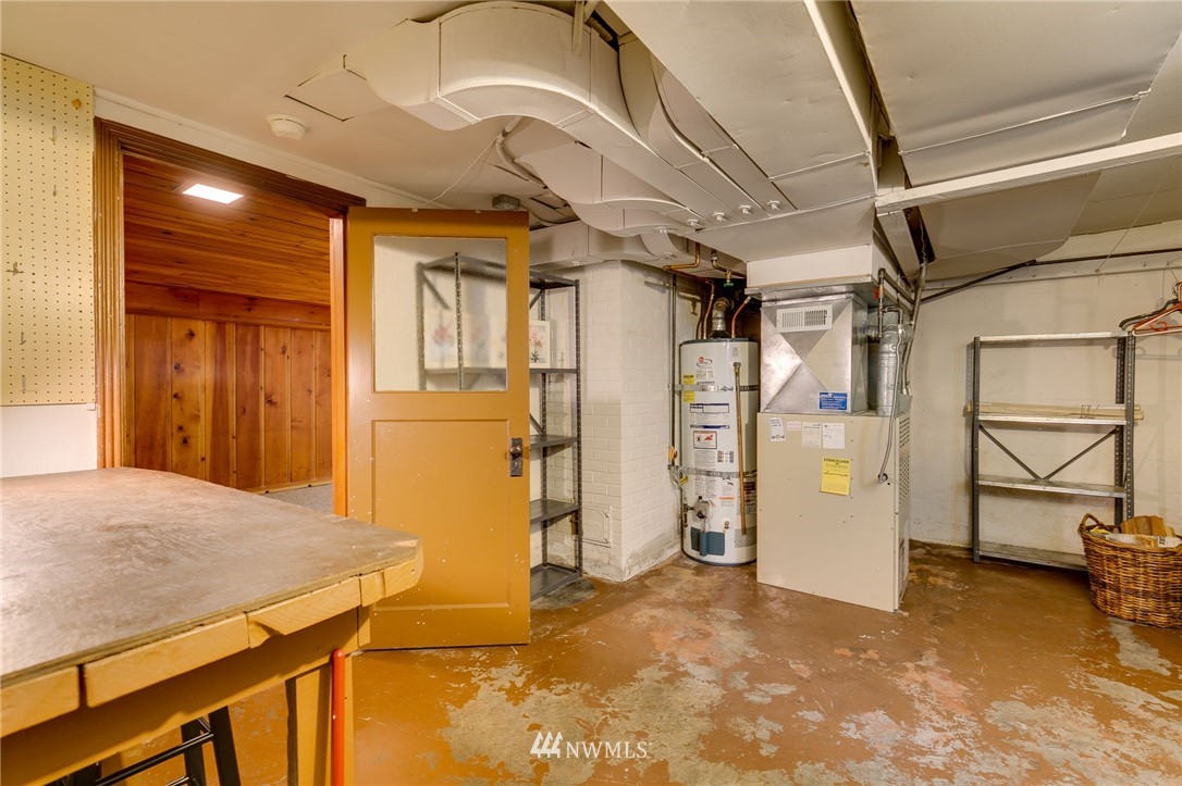 2602 29th Avenue West Seattle, WA 98199 - Photo 25 of 40