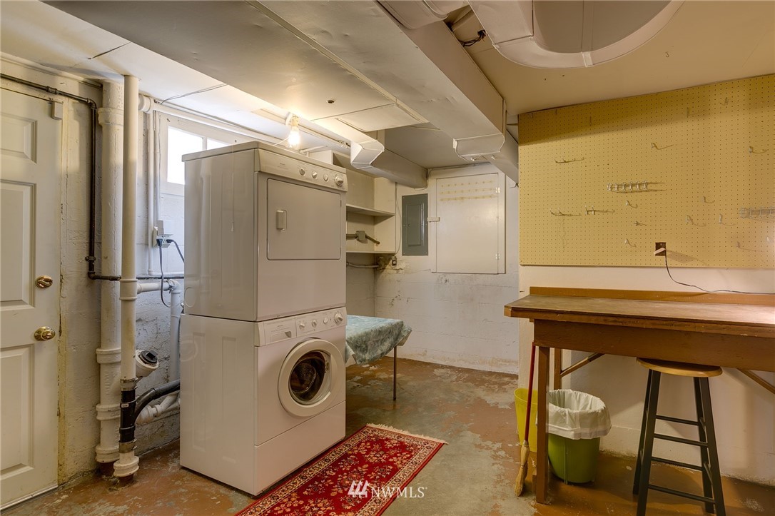 2602 29th Avenue West Seattle, WA 98199 - Photo 26 of 40 a utility room with dryer and washer