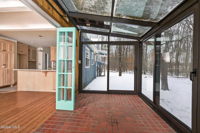 $689,900 | 148 Appleton Road, Clifton Park, NY 12148