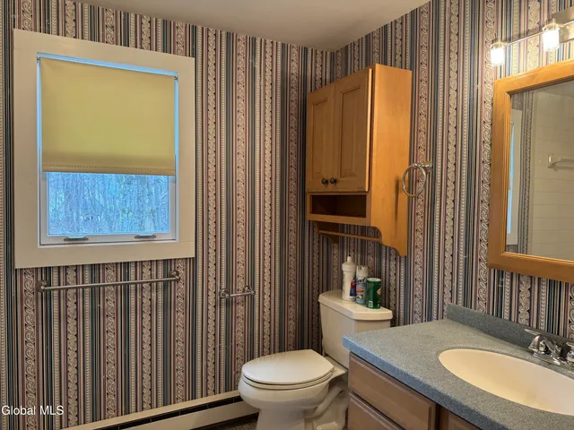 $689,900 | 148 Appleton Road, Clifton Park, NY 12148