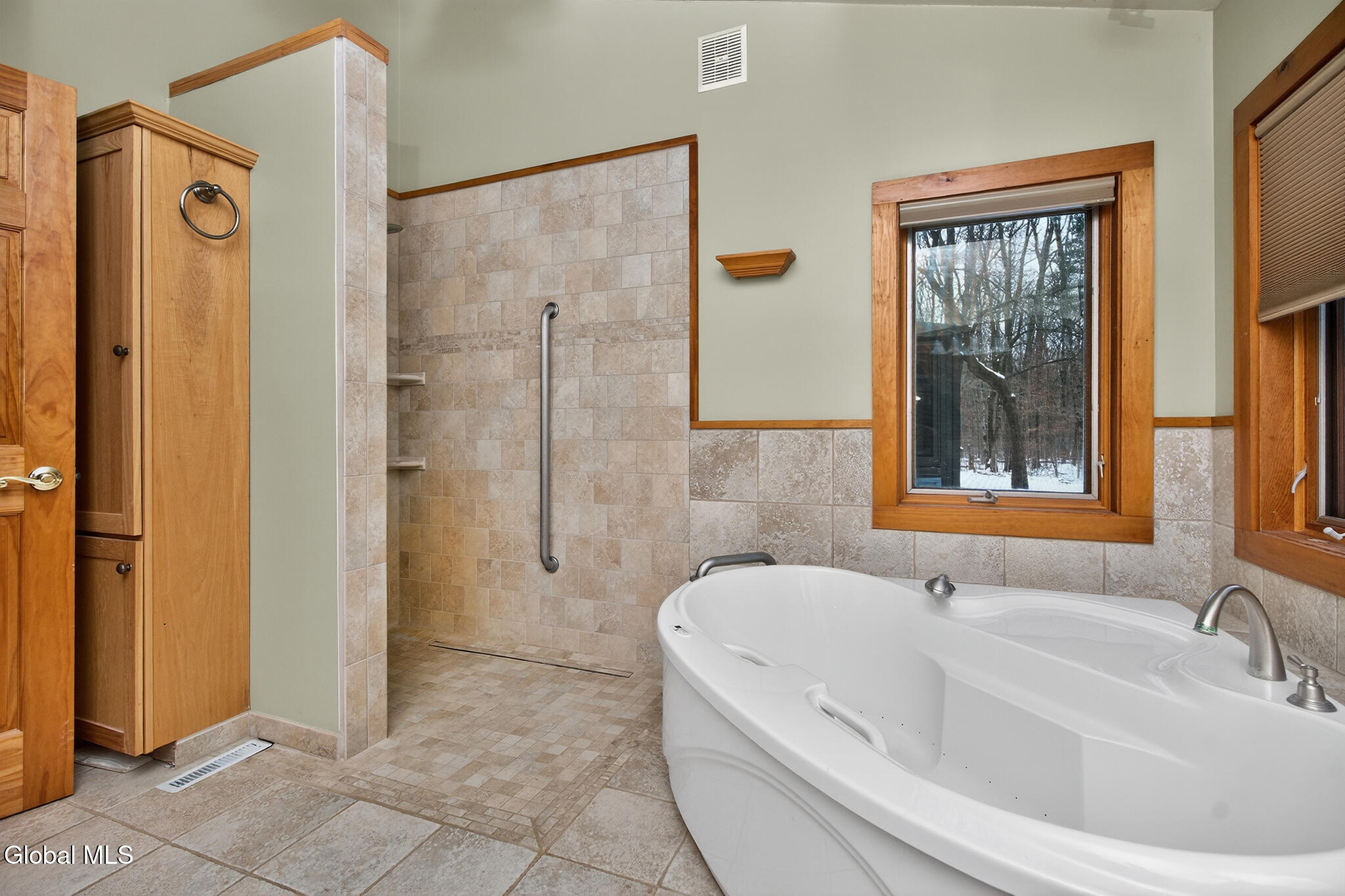 148 Appleton Road Clifton Park, NY 12148 - Photo 33 of 72 042-148-Appleton-Road-Rexford-NY-12148