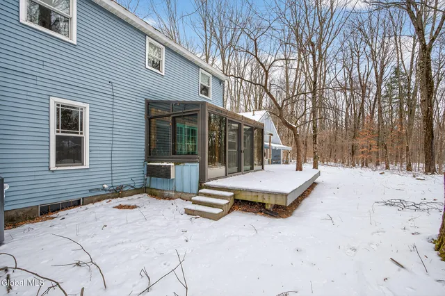 $689,900 | 148 Appleton Road, Clifton Park, NY 12148