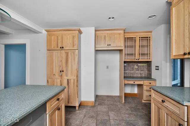 $689,900 | 148 Appleton Road, Clifton Park, NY 12148