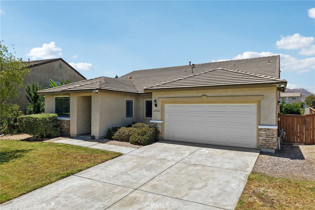 12232 Brianwood Drive Riverside, CA 92503 - Photo 4 of 80