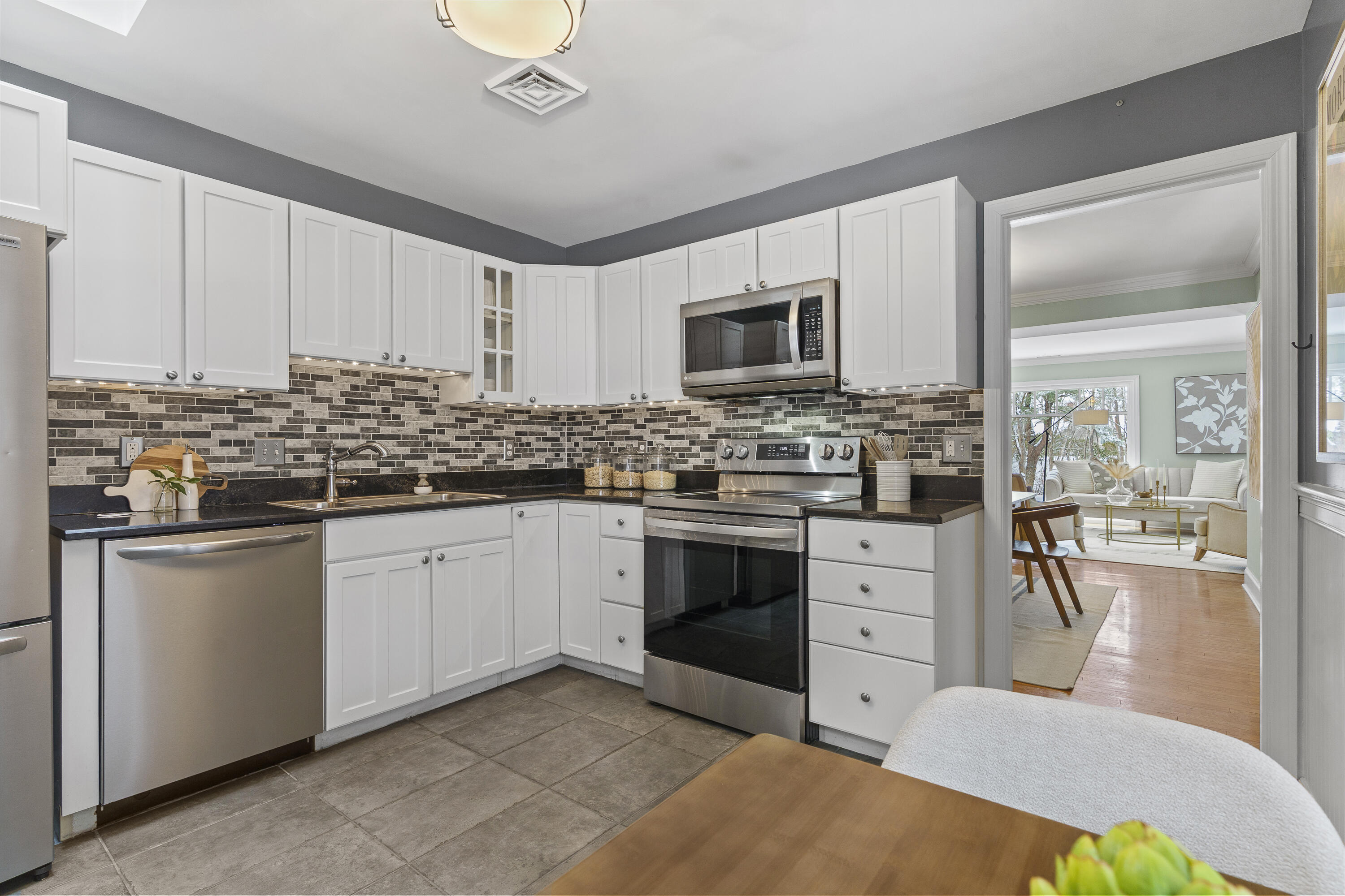 43 Foreside Common Road, Unit 43A Falmouth, ME 04105 - Photo 14 of 47 24-43 Foreside Commons Dr, Falmouth, ME-