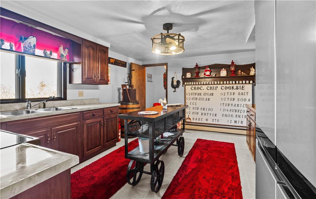 248 Camp Drive Windber, PA 15963 - Photo 8 of 36