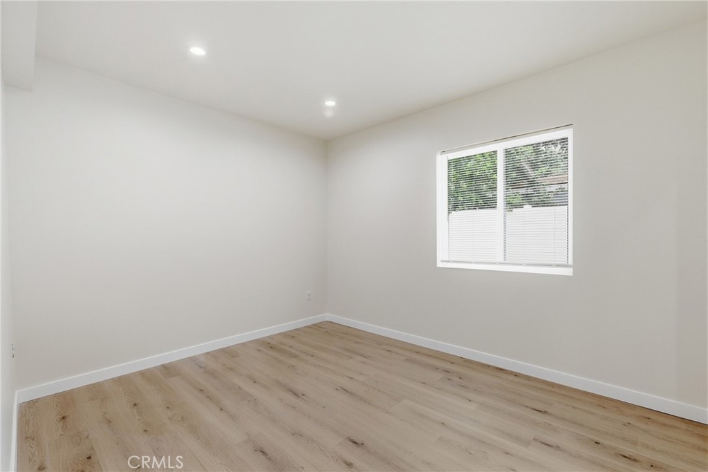 10012 Plainview Avenue Tujunga, CA 91042 - Photo 18 of 39