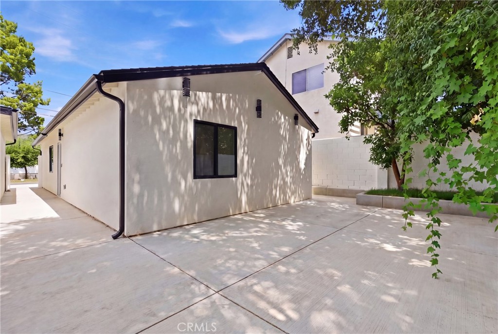 10012 Plainview Avenue Tujunga, CA 91042 - Photo 35 of 39