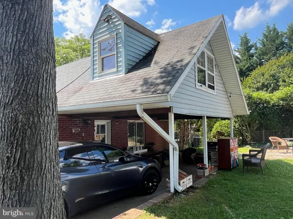 $4,400 | 2101 North Nottingham Street, Arlington, VA 22205