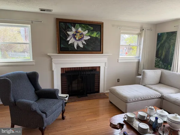 $4,400 | 2101 North Nottingham Street, Arlington, VA 22205