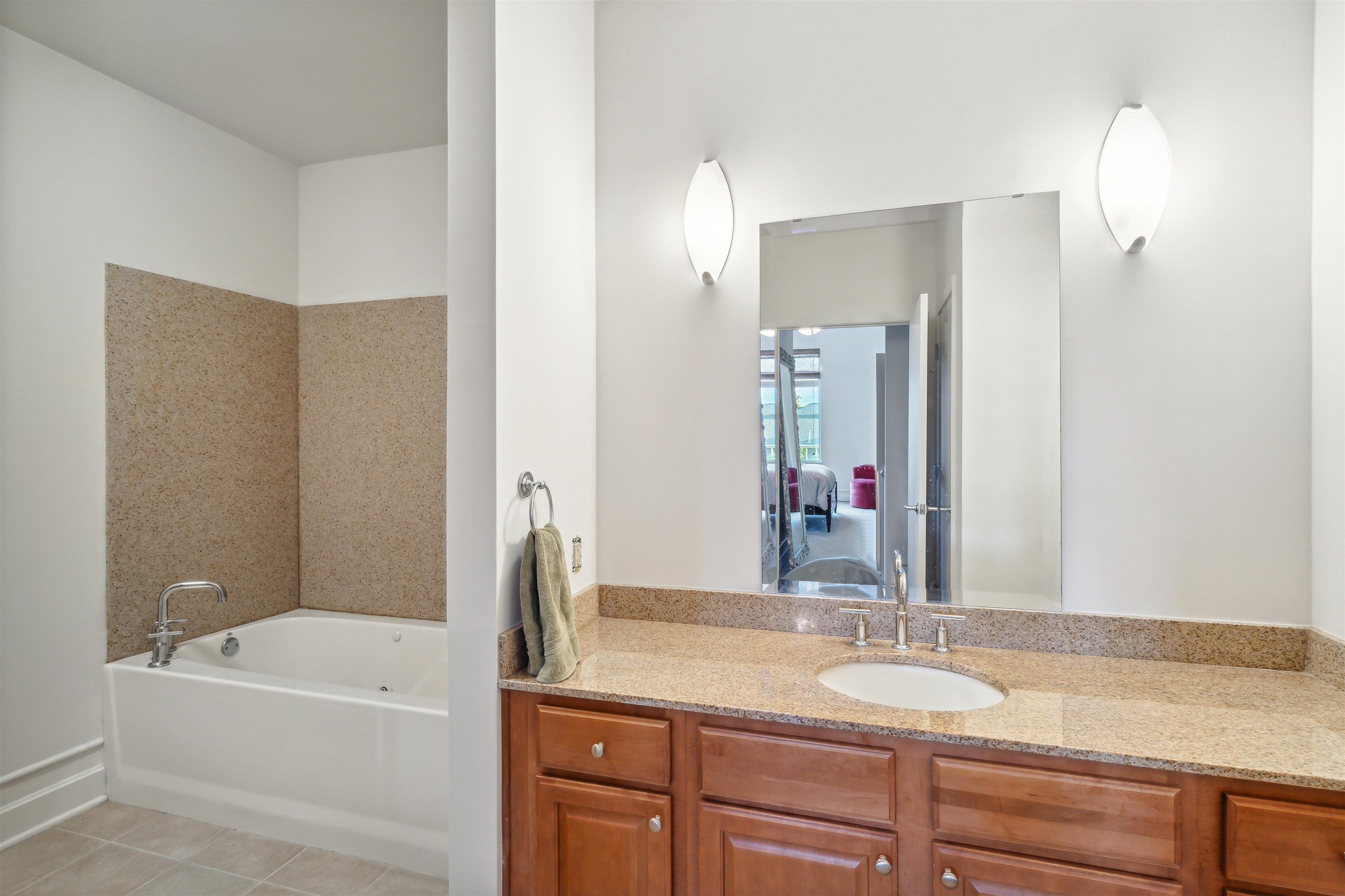 648 Riverside Drive, Unit 320 Memphis, TN 38103 - Photo 22 of 39 Gallery Image 22