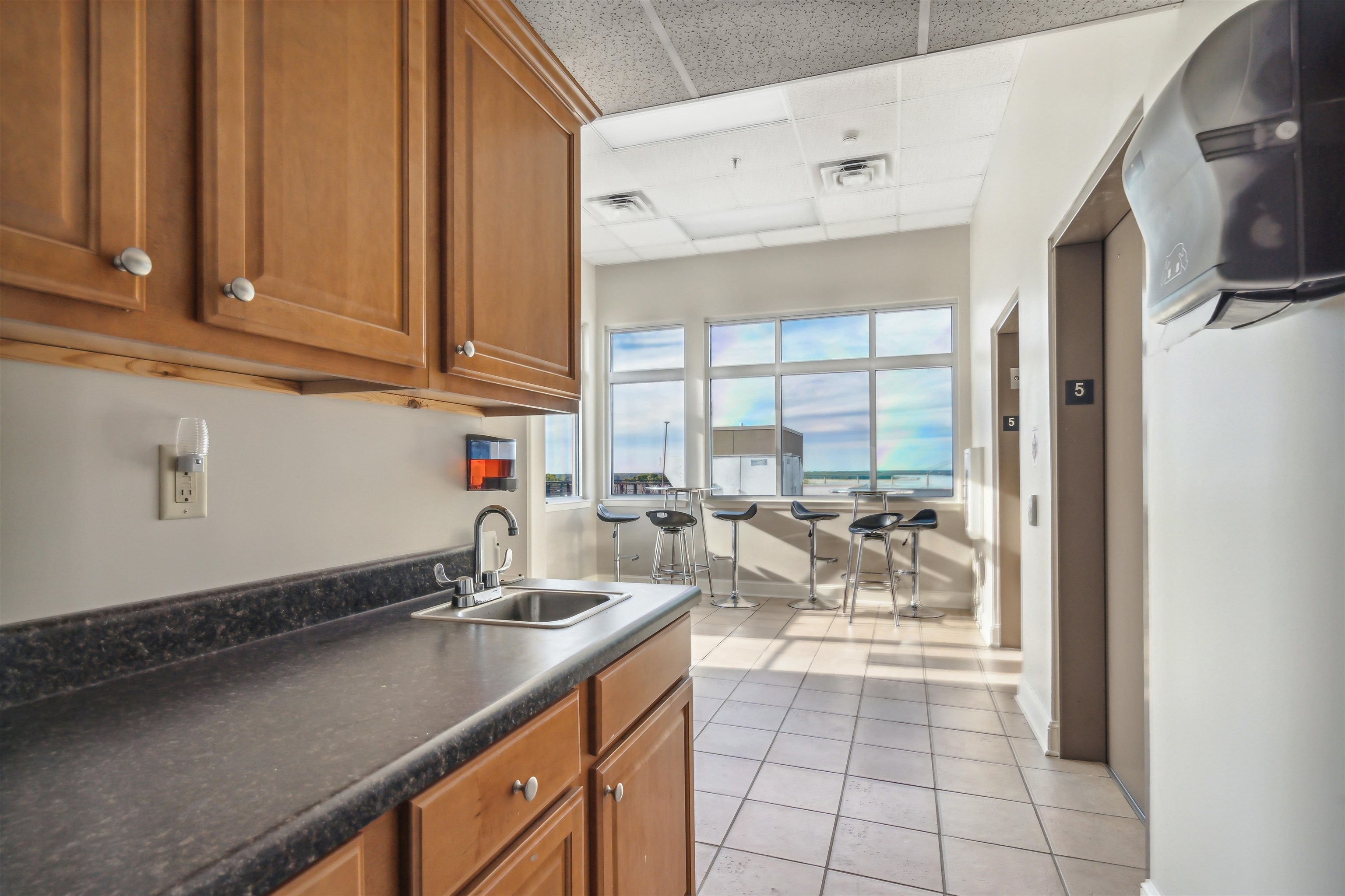 648 Riverside Drive, Unit 320 Memphis, TN 38103 - Photo 34 of 39 Gallery Image 34