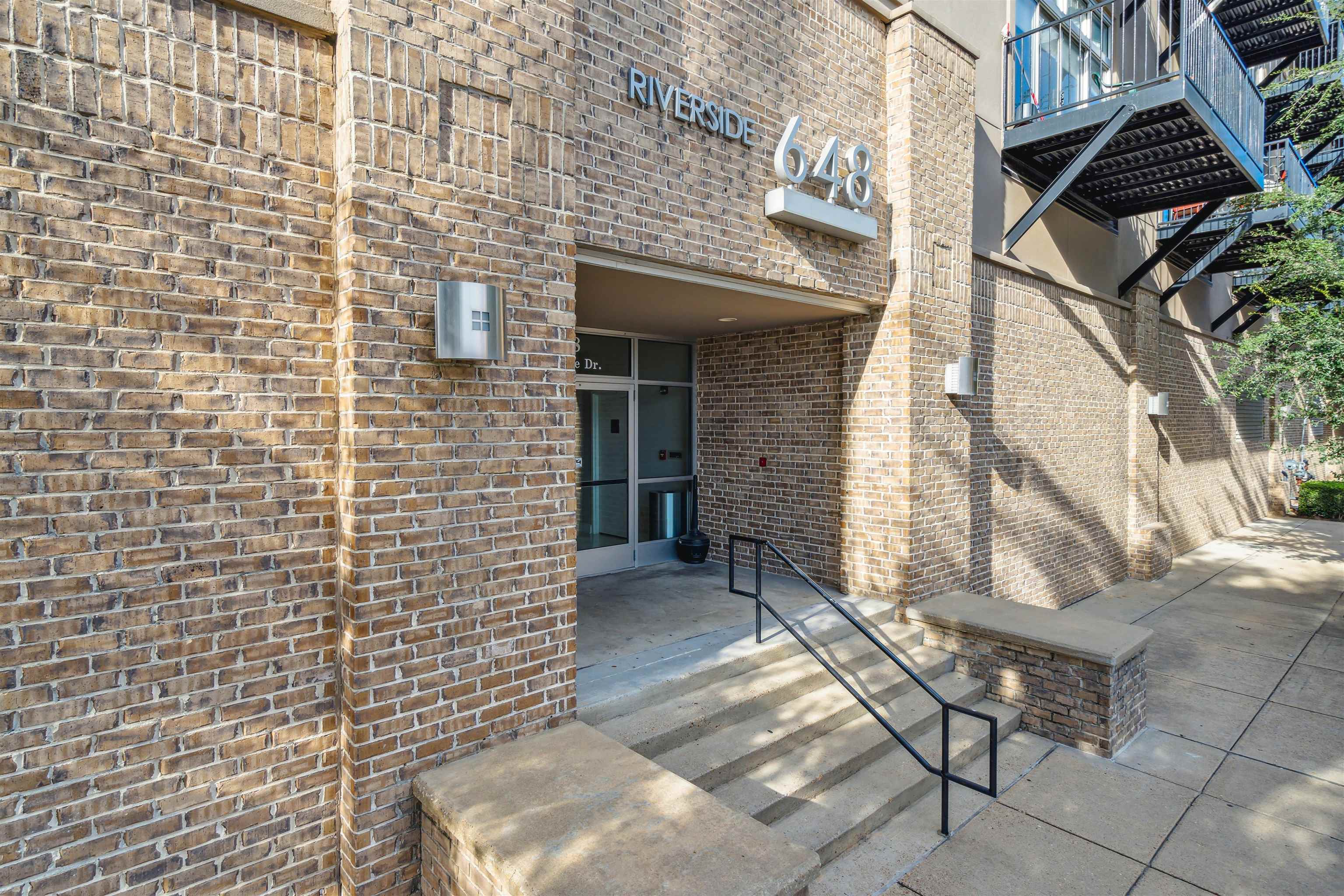 648 Riverside Drive, Unit 320 Memphis, TN 38103 - Photo 39 of 39 Guest entrance with call box and key fob access.