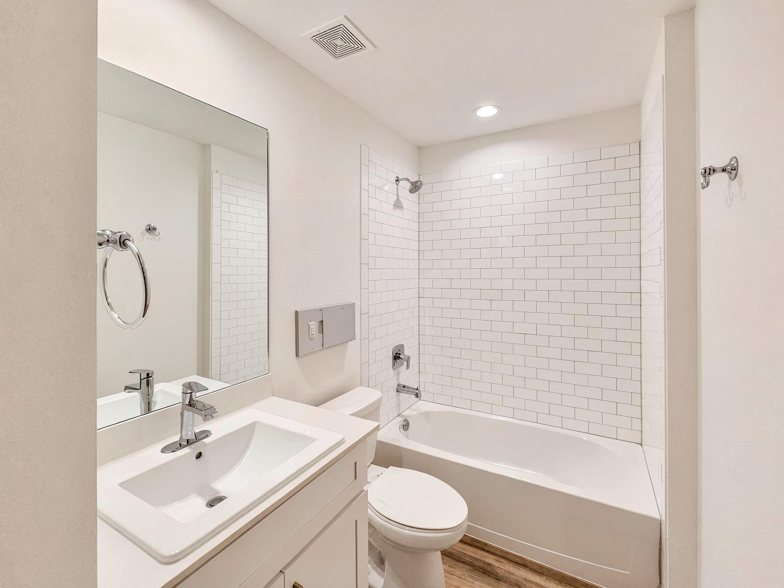 6906 56th Street Lubbock, TX 79407 - Photo 21 of 26 6906-56th-St_interior-bathroom-2-2_5