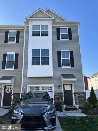 $450,000 | 1408 Hudson View Road, Essex, MD 21221